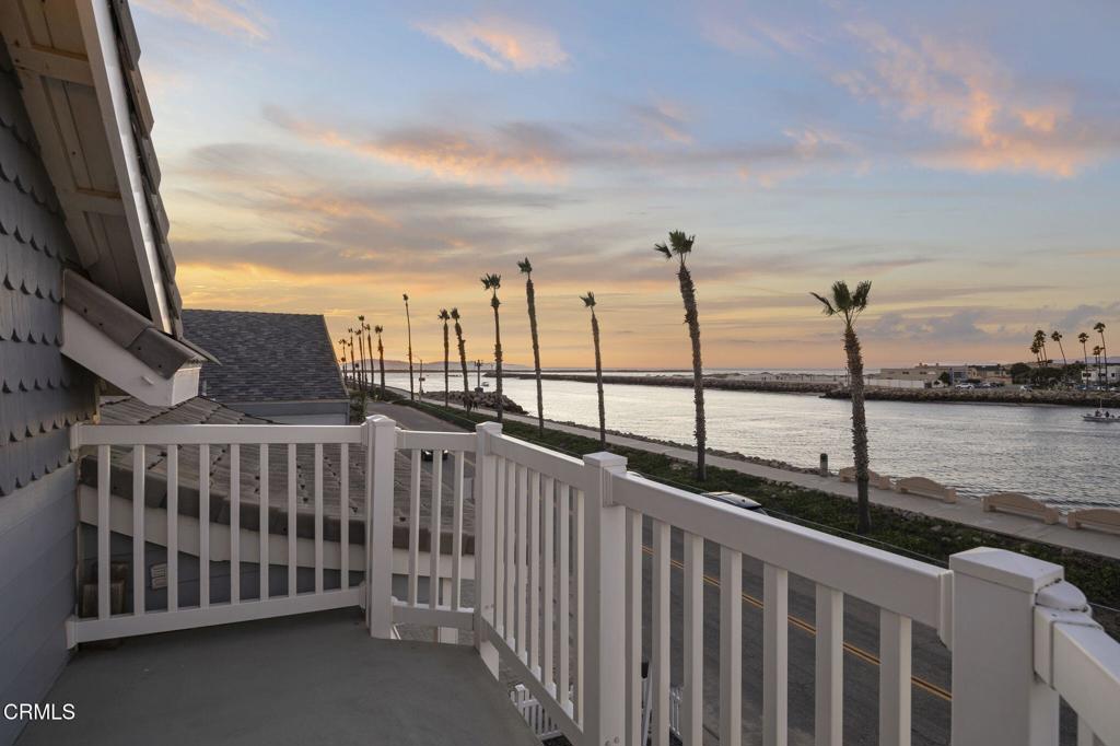 Oxnard, California, 93035, United States, 4 Bedrooms Bedrooms, ,4 BathroomsBathrooms,Residential,Active,1997596