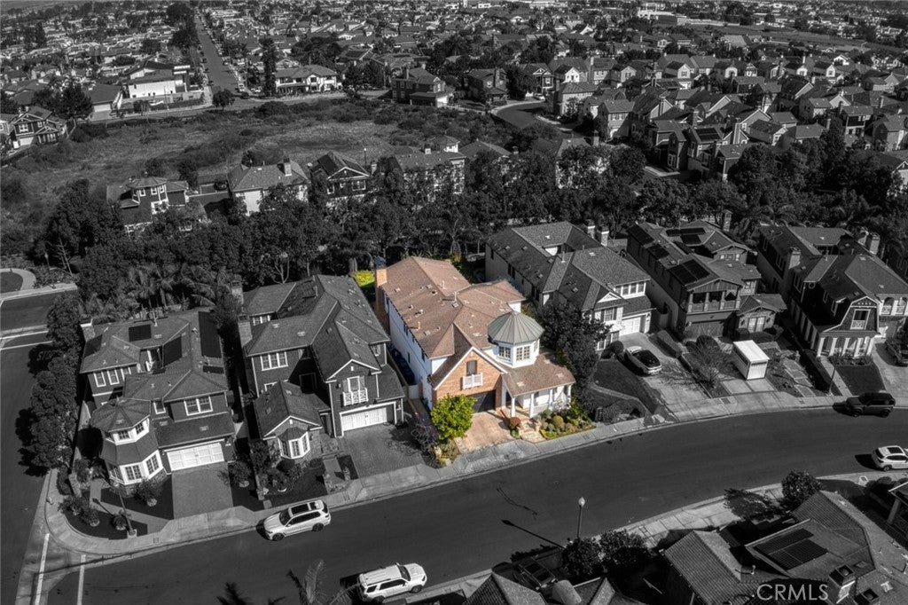 Huntington Beach, California, 92649, United States, 4 Bedrooms Bedrooms, ,4 BathroomsBathrooms,Residential,Active,1780402