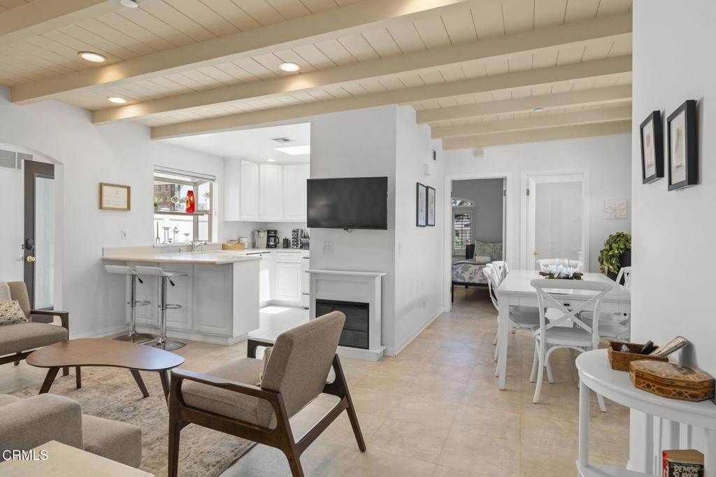 Ventura, California, 93001, United States, ,3 BathroomsBathrooms,Residential,Active,1829931