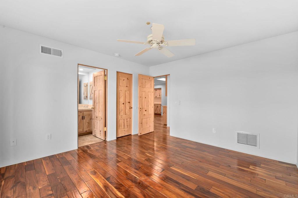 Escondido, California, 92026, United States, 3 Bedrooms Bedrooms, ,2 BathroomsBathrooms,Residential,Active,1972147