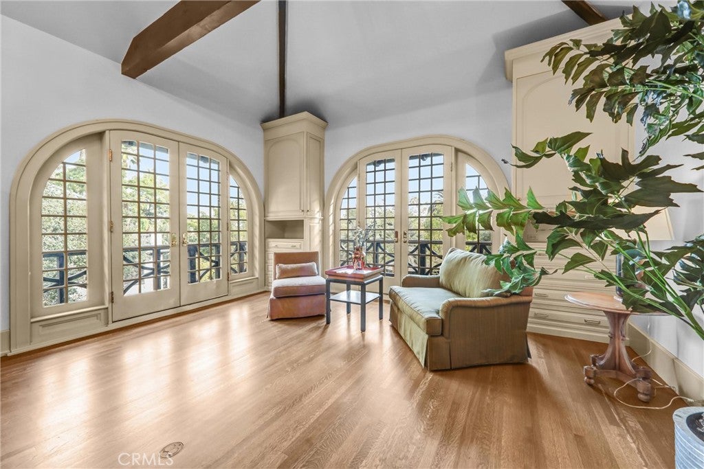 Pasadena, California, 91106, United States, 8 Bedrooms Bedrooms, ,10 BathroomsBathrooms,Residential,Active,1996260