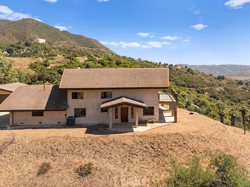 Fallbrook, California, 92028, United States, 3 Bedrooms Bedrooms, ,2 BathroomsBathrooms,Residential,Active,1820329