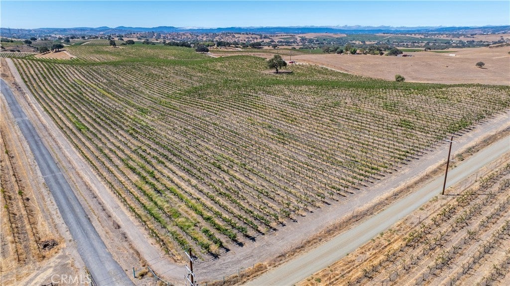 Paso Robles, California, 93446, United States, 4 Bedrooms Bedrooms, ,3 BathroomsBathrooms,Residential,Active,1944280