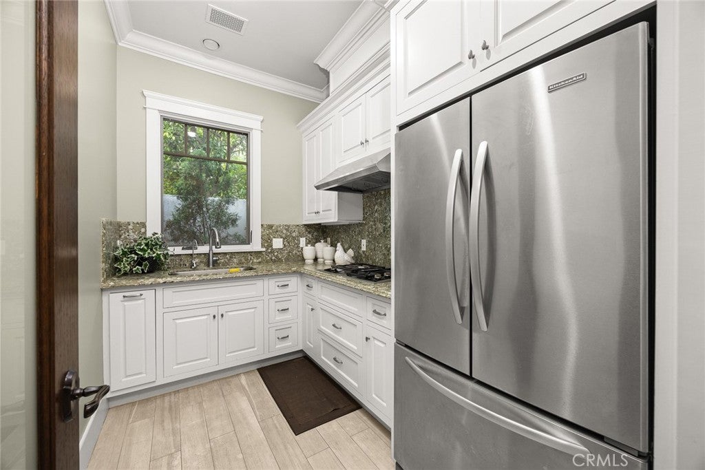 Arcadia, California, 91007, United States, 5 Bedrooms Bedrooms, ,6 BathroomsBathrooms,Residential,Active,1952997