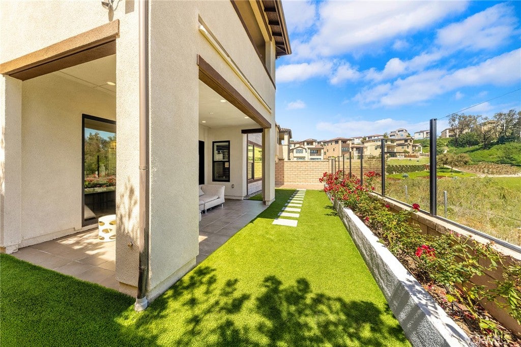 Lake Forest, California, 92630, United States, 5 Bedrooms Bedrooms, ,6 BathroomsBathrooms,Residential,Active,1801044