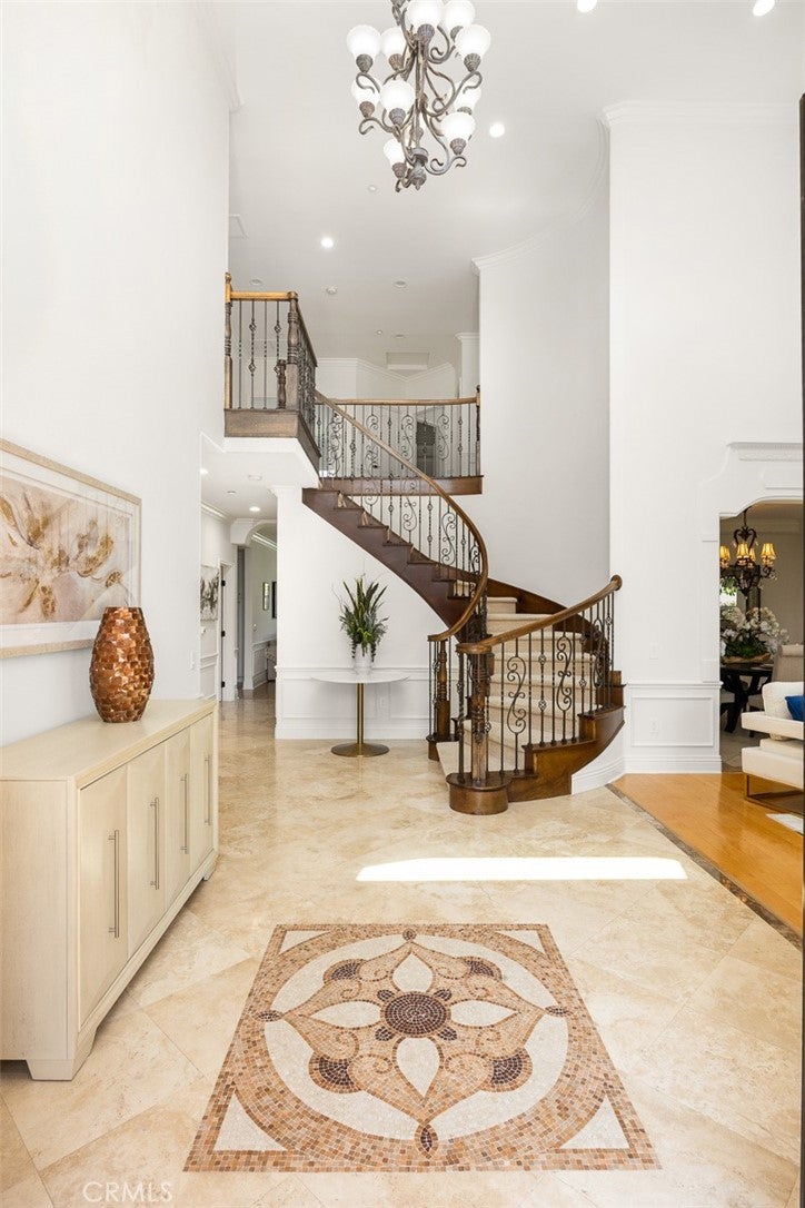 Arcadia, California, 91007, United States, 4 Bedrooms Bedrooms, ,5 BathroomsBathrooms,Residential,Active,1990019