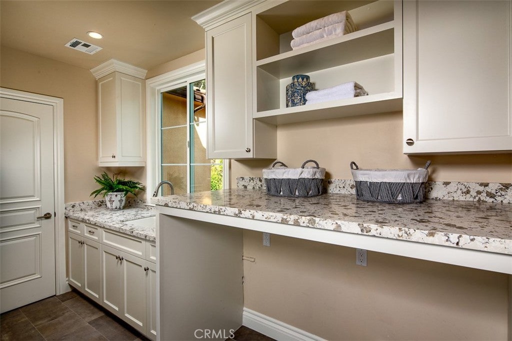 Diamond Bar, California, 91765, United States, 6 Bedrooms Bedrooms, ,7 BathroomsBathrooms,Residential,Active,1898223
