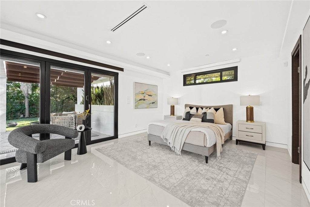 San Marino, California, 91108, United States, 4 Bedrooms Bedrooms, ,4 BathroomsBathrooms,Residential,Active,1909089