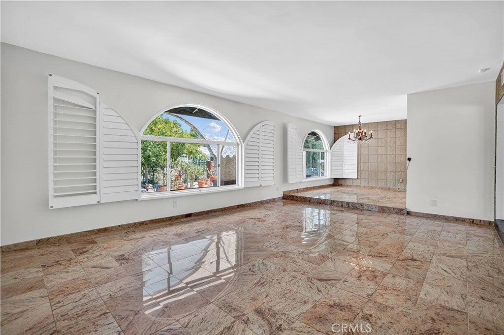 Granada Hills, California, 91344, United States, 5 Bedrooms Bedrooms, ,4 BathroomsBathrooms,Residential,Active,1929698