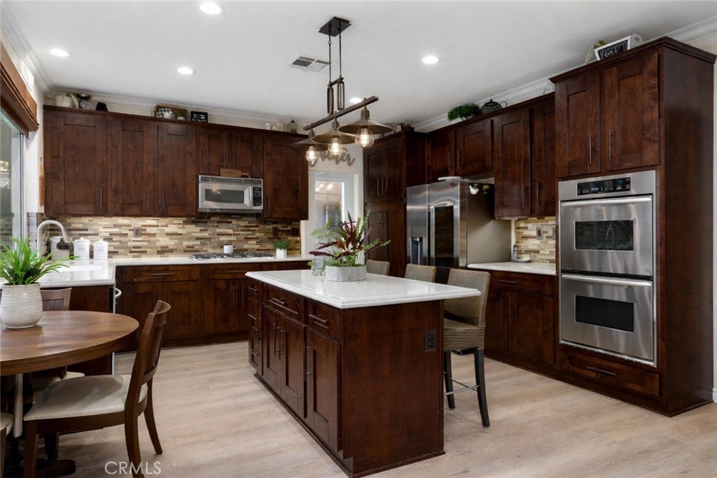 La Verne, California, 91750, United States, 5 Bedrooms Bedrooms, ,3 BathroomsBathrooms,Residential,Active,2015798