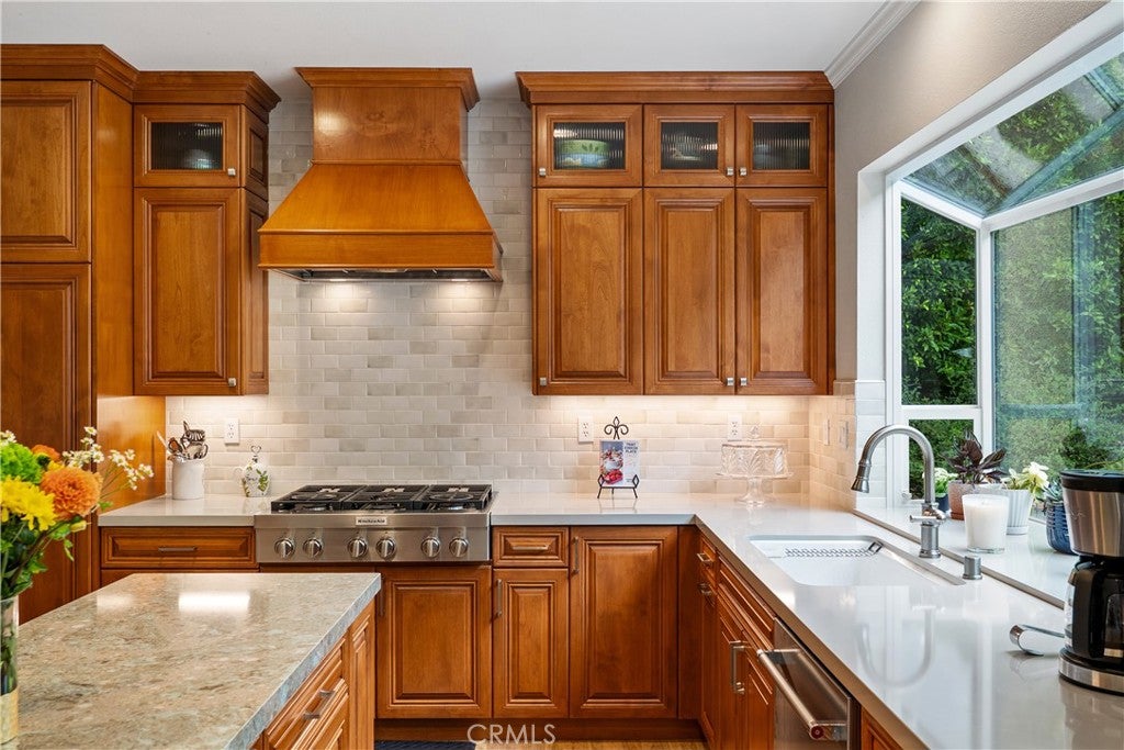 Granada Hills, California, 91344, United States, 5 Bedrooms Bedrooms, ,3 BathroomsBathrooms,Residential,Active,1952998