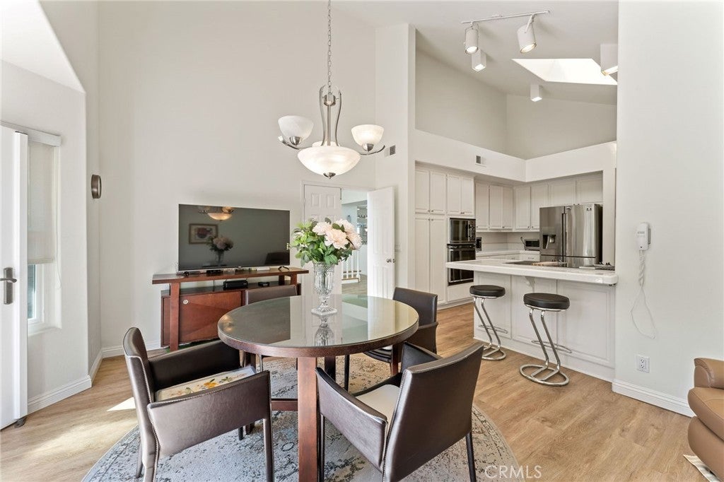 Irvine, California, 92603, United States, 4 Bedrooms Bedrooms, ,4 BathroomsBathrooms,Residential,Active,1986909