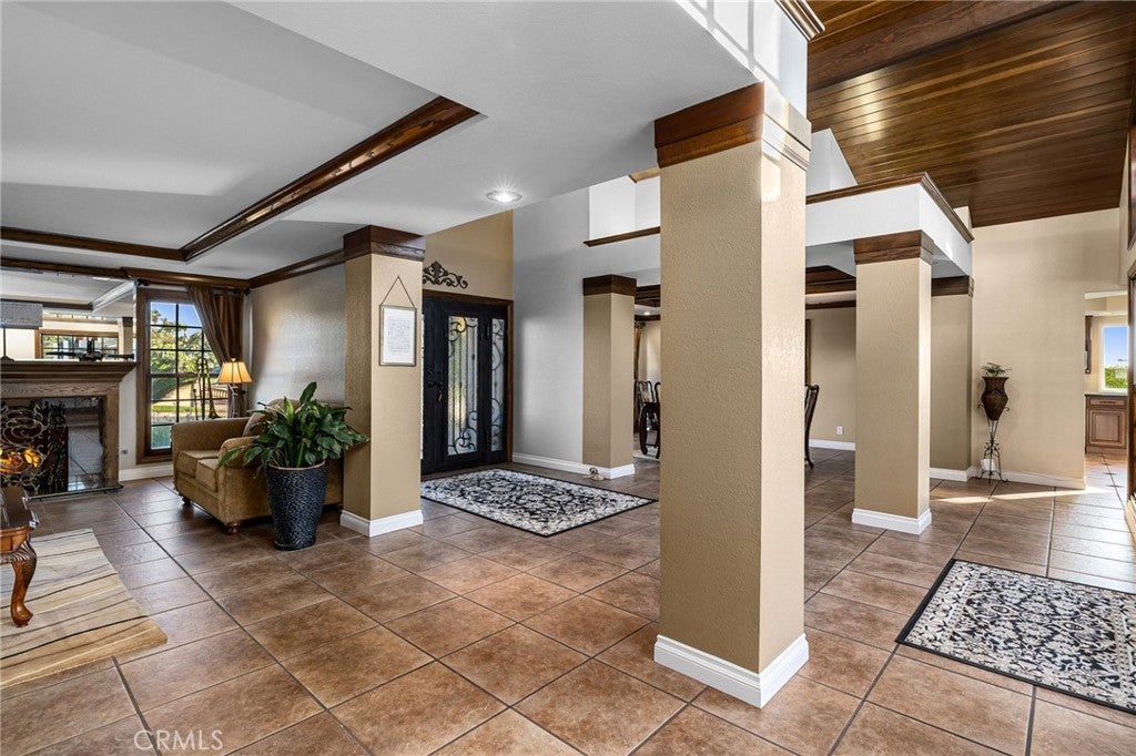 La Verne, California, 91750, United States, 3 Bedrooms Bedrooms, ,3 BathroomsBathrooms,Residential,Active,2009143