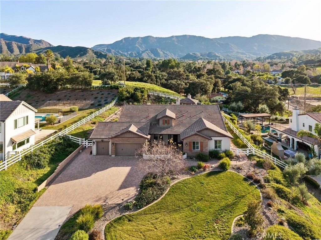 Canyon Country, California, 91387, United States, 3 Bedrooms Bedrooms, ,4 BathroomsBathrooms,Residential,Active,2015235