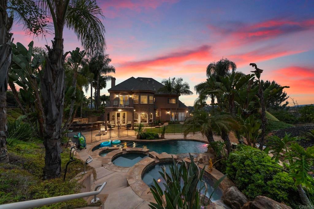 Escondido, California, 92025, United States, 5 Bedrooms Bedrooms, ,4 BathroomsBathrooms,Residential,Active,1969680