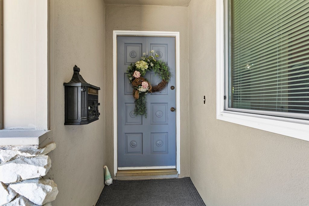 Seal Beach, California, 90740, United States, 4 Bedrooms Bedrooms, ,2 BathroomsBathrooms,Residential,Active,1900161