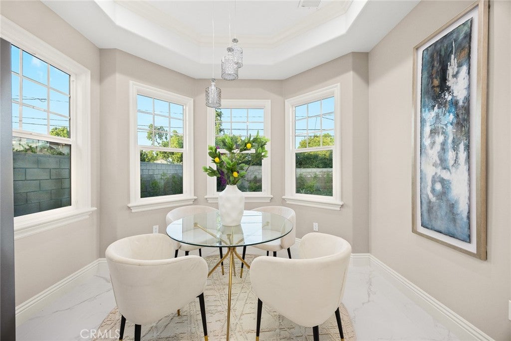 Temple City, California, 91780, United States, 5 Bedrooms Bedrooms, ,6 BathroomsBathrooms,Residential,Active,1889362