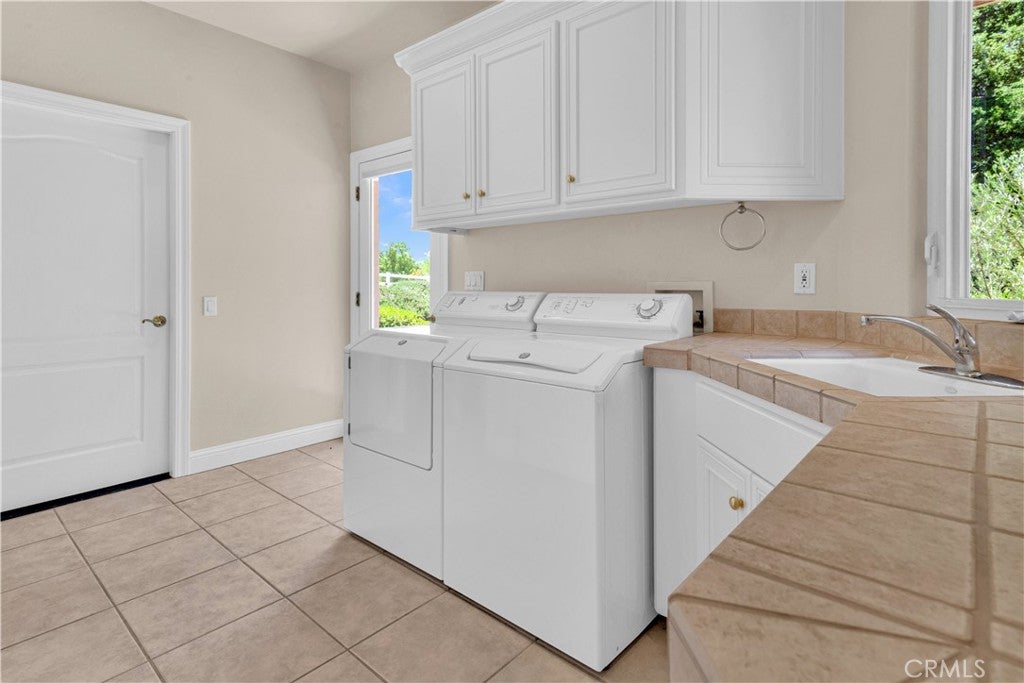 Templeton, California, 93465, United States, 3 Bedrooms Bedrooms, ,4 BathroomsBathrooms,Residential,Active,1899871