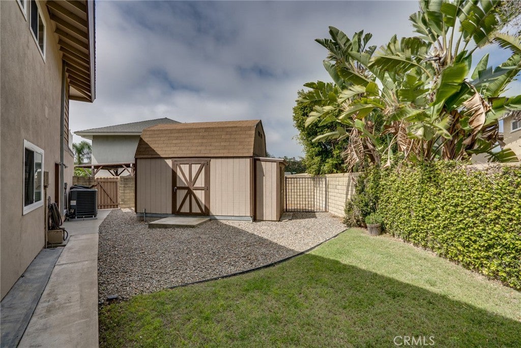 Huntington Beach, California, 92647, United States, 4 Bedrooms Bedrooms, ,3 BathroomsBathrooms,Residential,Active,2030516