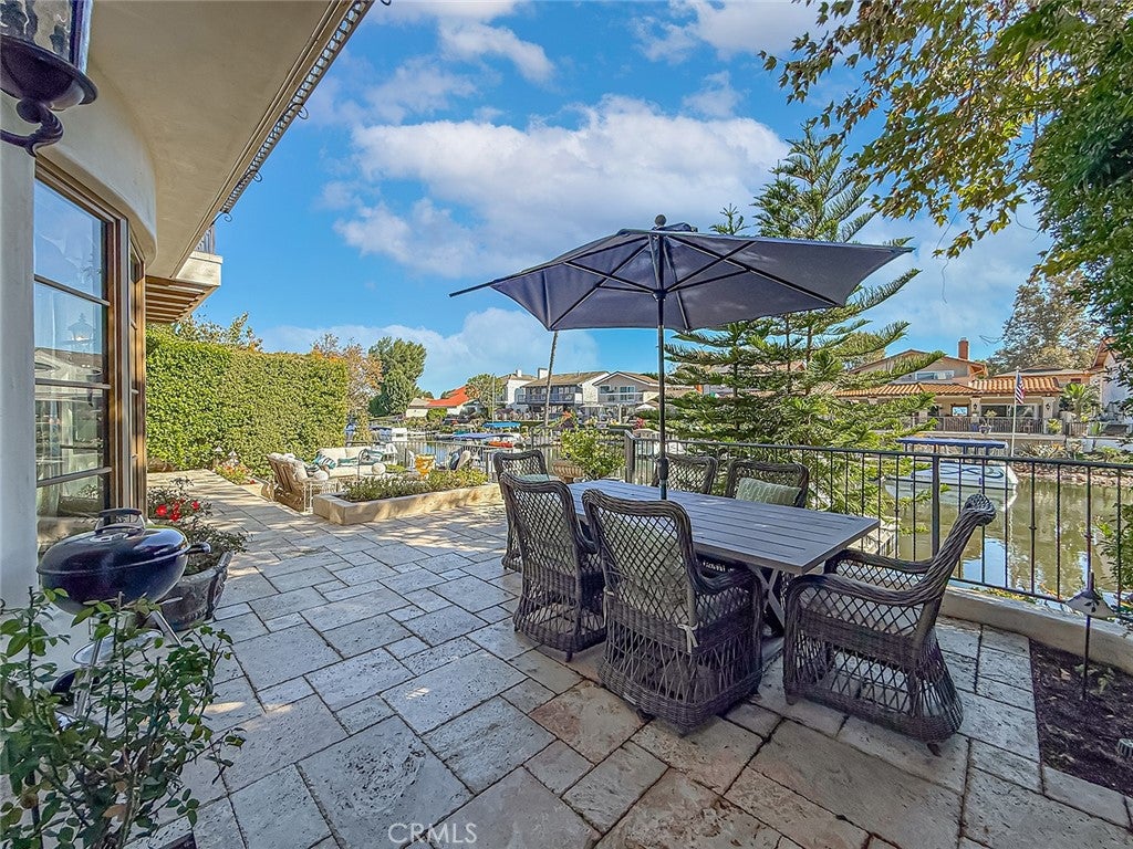 Westlake Village, California, 91361, United States, 3 Bedrooms Bedrooms, ,4 BathroomsBathrooms,Residential,Active,1985851