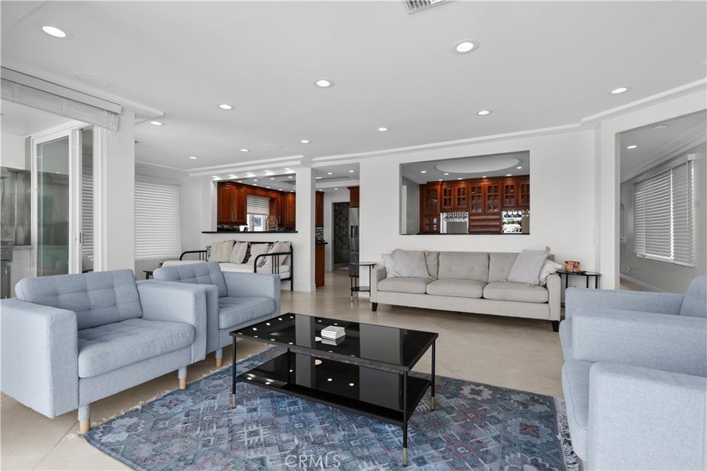 Newport Beach, California, 92663, United States, ,5 BathroomsBathrooms,Residential,Active,1762822