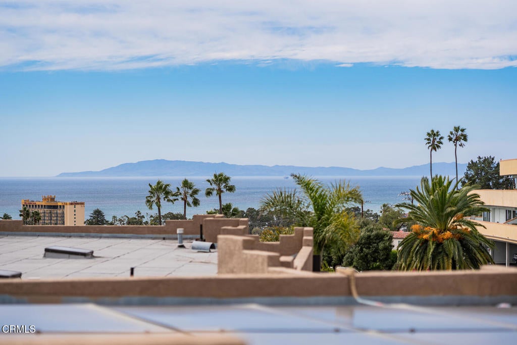 Ventura, California, 93001, United States, 3 Bedrooms Bedrooms, ,4 BathroomsBathrooms,Residential,Active,2016402