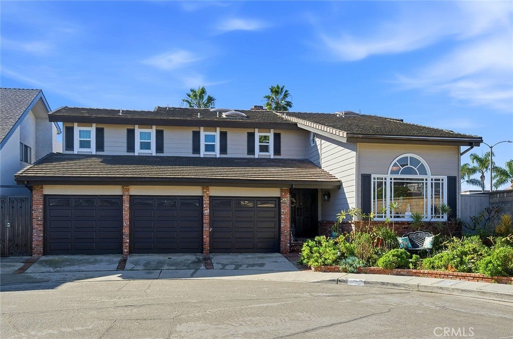 Seal Beach, California, 90740, United States, 4 Bedrooms Bedrooms, ,3 BathroomsBathrooms,Residential,Active,2010555