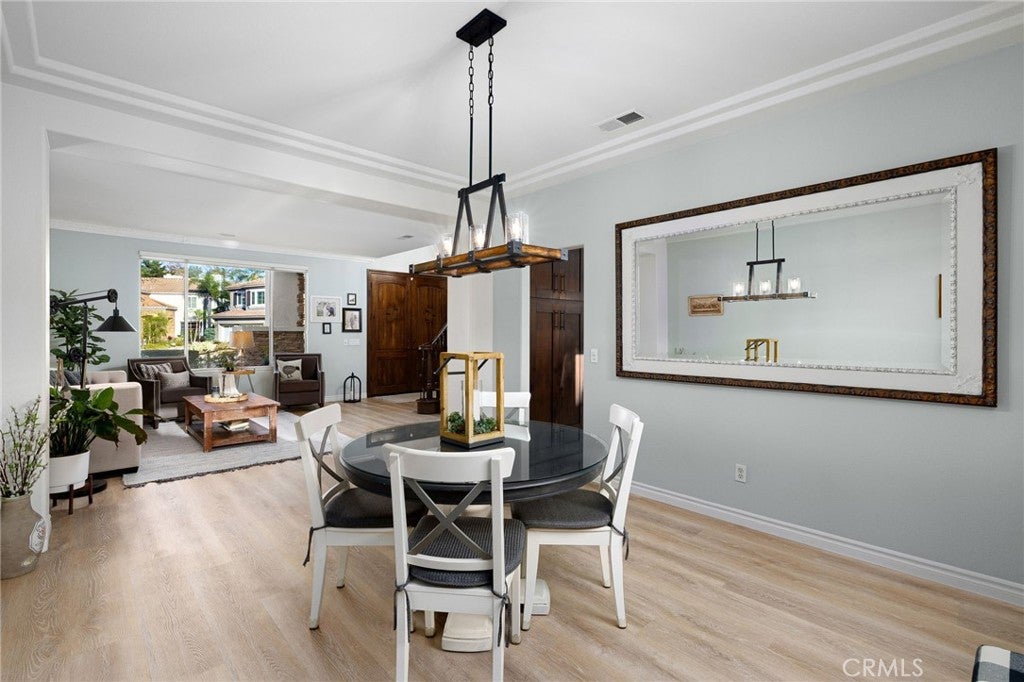 La Verne, California, 91750, United States, 5 Bedrooms Bedrooms, ,3 BathroomsBathrooms,Residential,Active,2015798