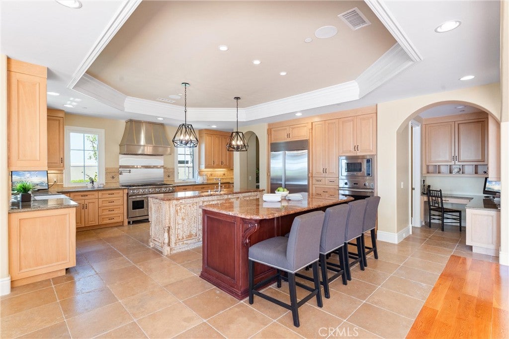 Ladera Ranch, California, 92694, United States, 5 Bedrooms Bedrooms, ,6 BathroomsBathrooms,Residential,Active,1798097