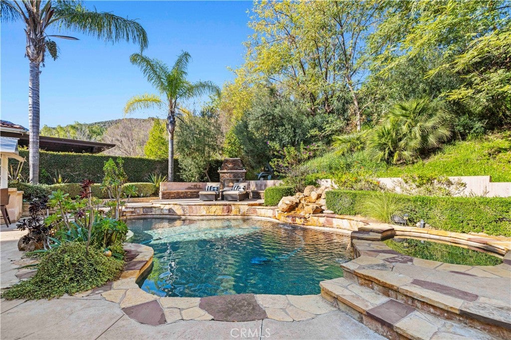 Stevenson Ranch, California, 91381, United States, 5 Bedrooms Bedrooms, ,4 BathroomsBathrooms,Residential,Active,2015851