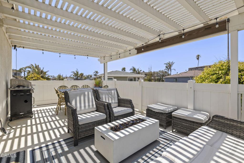 Ventura, California, 93001, United States, ,3 BathroomsBathrooms,Residential,Active,1829931