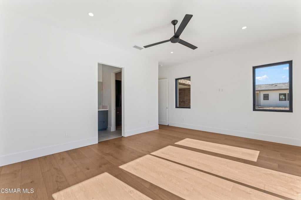 Camarillo, California, 93010, United States, 6 Bedrooms Bedrooms, ,7 BathroomsBathrooms,Residential,Active,2013156