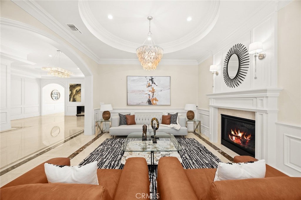 Arcadia, California, 91007, United States, 6 Bedrooms Bedrooms, ,7 BathroomsBathrooms,Residential,Pending,1898195