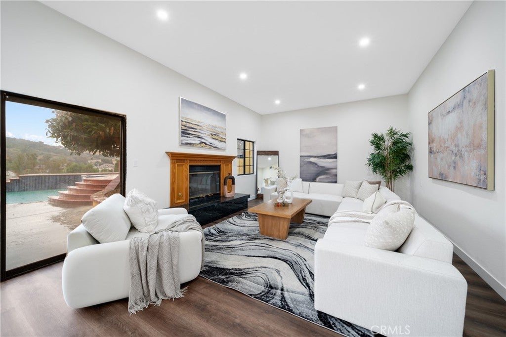 Chino Hills, California, 91709, United States, 7 Bedrooms Bedrooms, ,5 BathroomsBathrooms,Residential,Active,1843383