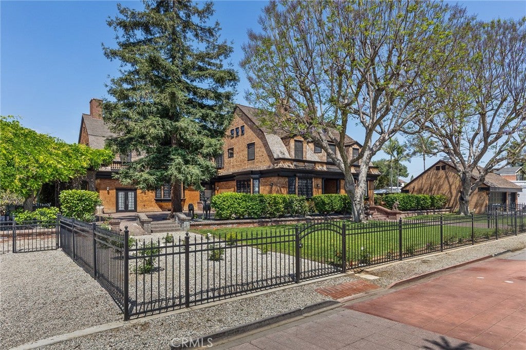 Long Beach, California, 90807, United States, ,7 BathroomsBathrooms,Residential,Active,1824496
