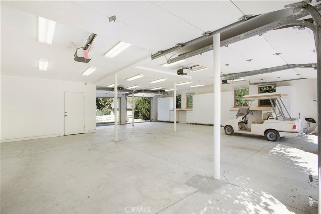 Silverado, California, 92676, United States, 6 Bedrooms Bedrooms, ,9 BathroomsBathrooms,Residential,Active,1926709