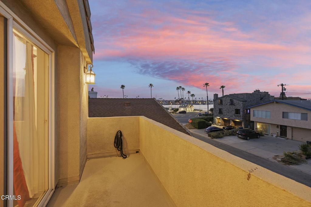 Oxnard, California, 93035, United States, 4 Bedrooms Bedrooms, ,3 BathroomsBathrooms,Residential,Active,2031789