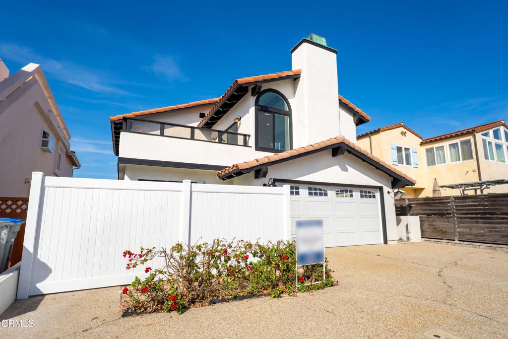 Oxnard, California, 93035, United States, 3 Bedrooms Bedrooms, ,3 BathroomsBathrooms,Residential,Active,1798066