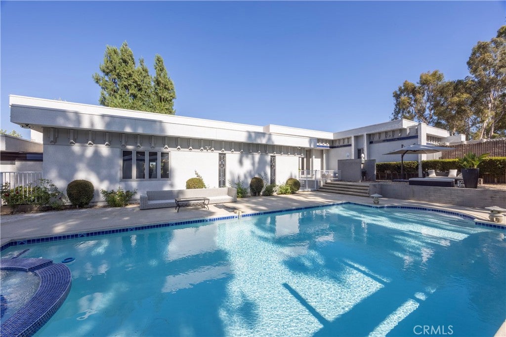 Diamond Bar, California, 91765, United States, 5 Bedrooms Bedrooms, ,6 BathroomsBathrooms,Residential,Active,1985882