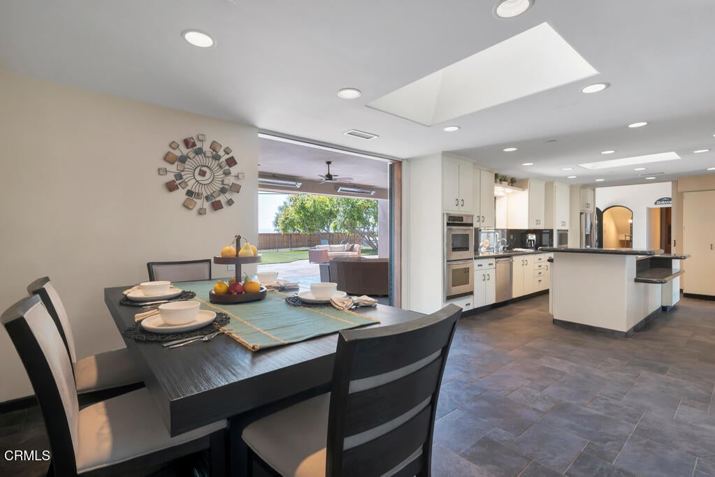 Camarillo, California, 93010, United States, 5 Bedrooms Bedrooms, ,5 BathroomsBathrooms,Residential,Active,1905055