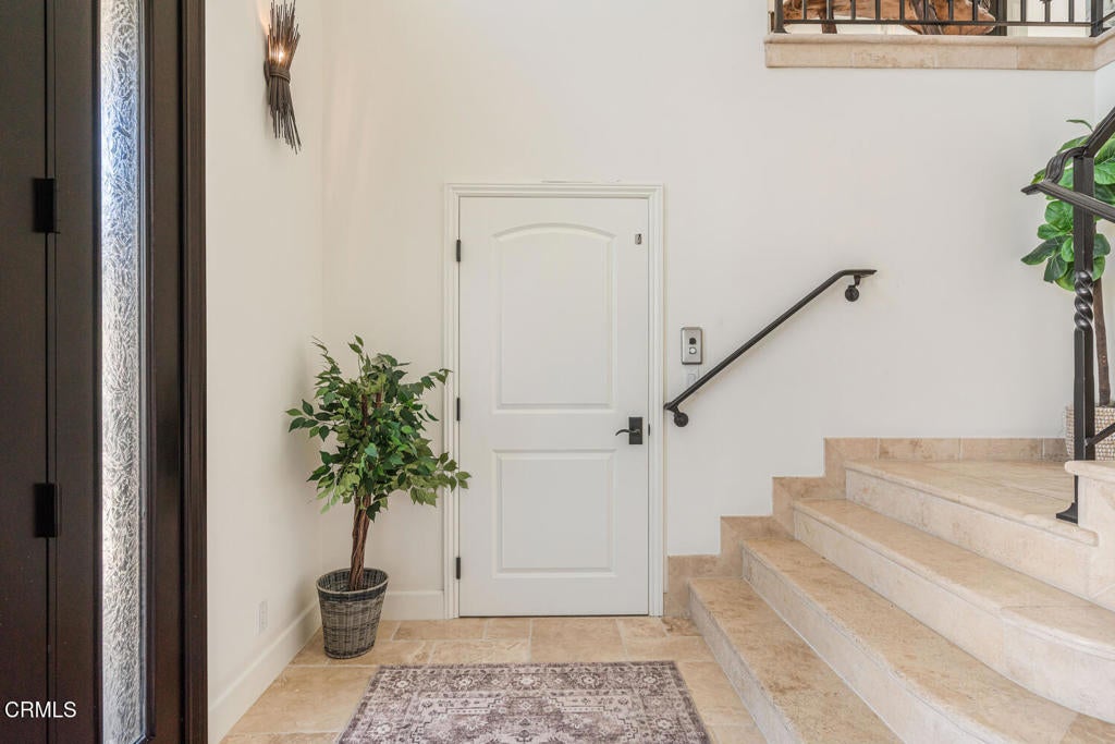 Oxnard, California, 93035, United States, 5 Bedrooms Bedrooms, ,6 BathroomsBathrooms,Residential,Contingent,1973330