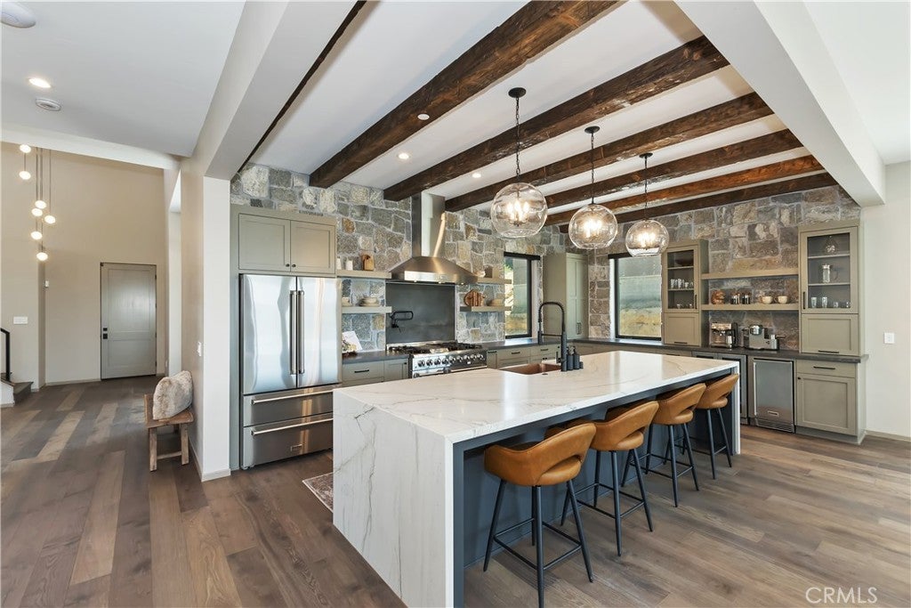 Lake Arrowhead, California, 92352, United States, 3 Bedrooms Bedrooms, ,3 BathroomsBathrooms,Residential,Active,1972160