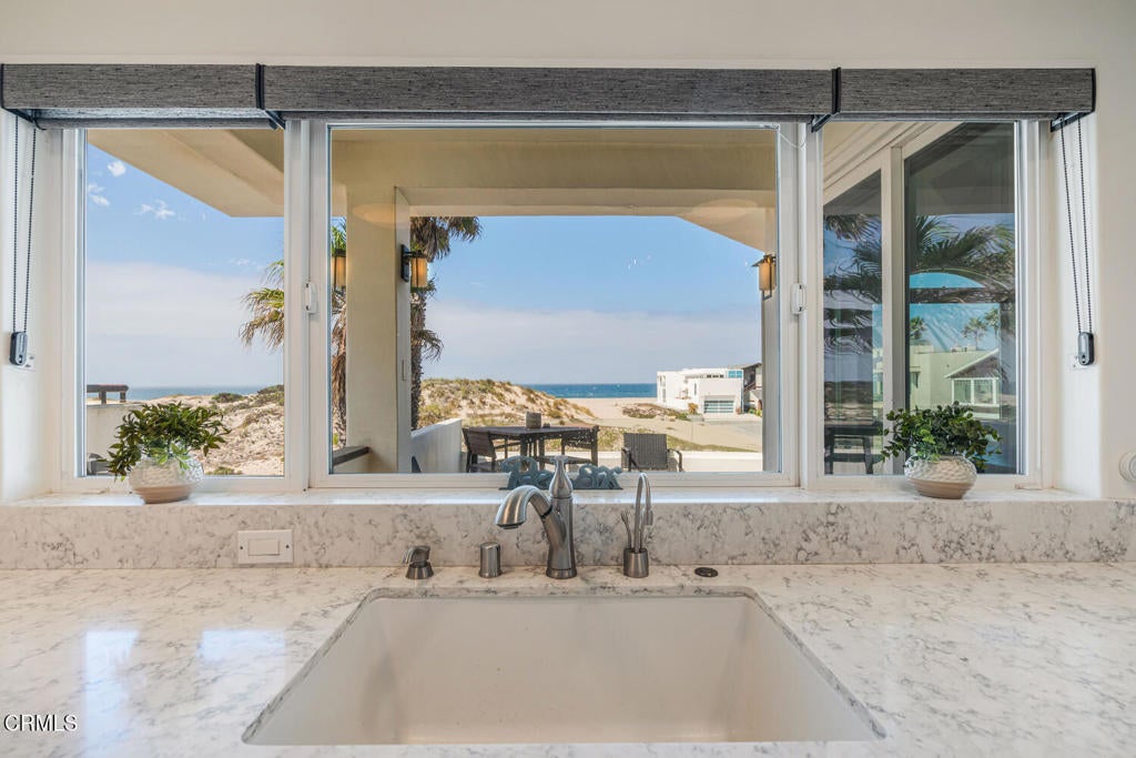 Oxnard, California, 93035, United States, 5 Bedrooms Bedrooms, ,6 BathroomsBathrooms,Residential,Contingent,1973330