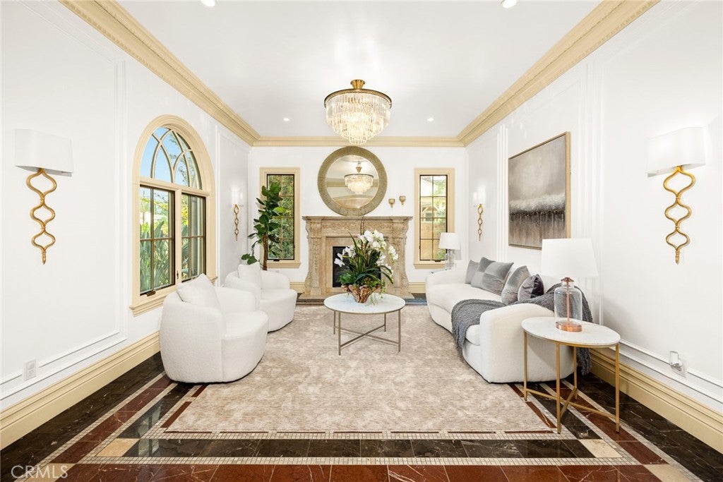 Arcadia, California, 91007, United States, 4 Bedrooms Bedrooms, ,5 BathroomsBathrooms,Residential,Active,1968391