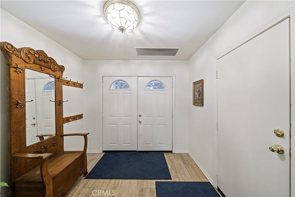 Big Bear Lake, California, 92315, United States, 4 Bedrooms Bedrooms, ,4 BathroomsBathrooms,Residential,Active,1858708