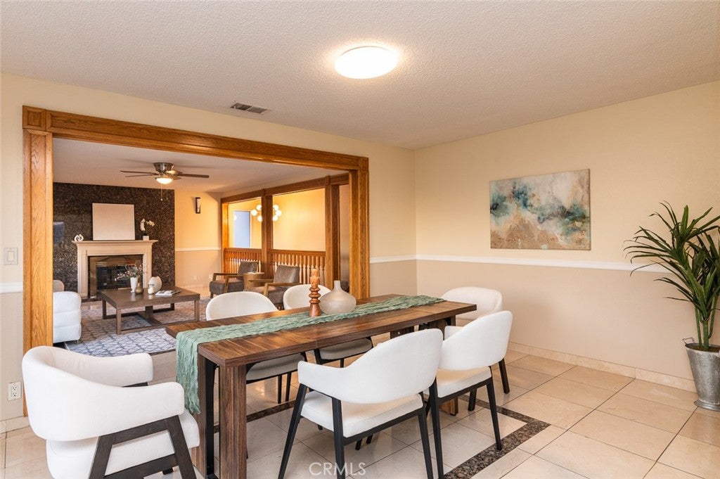 Burbank, California, 91501, United States, 5 Bedrooms Bedrooms, ,5 BathroomsBathrooms,Residential,Active,1943797