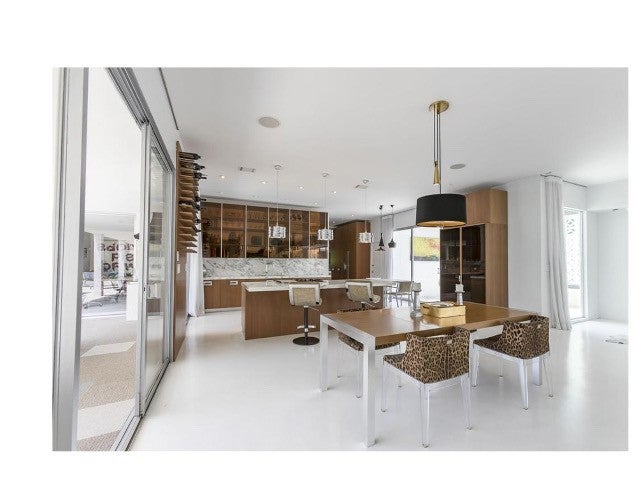 Pasadena, California, 91105, United States, 3 Bedrooms Bedrooms, ,3 BathroomsBathrooms,Residential,Active,2027742