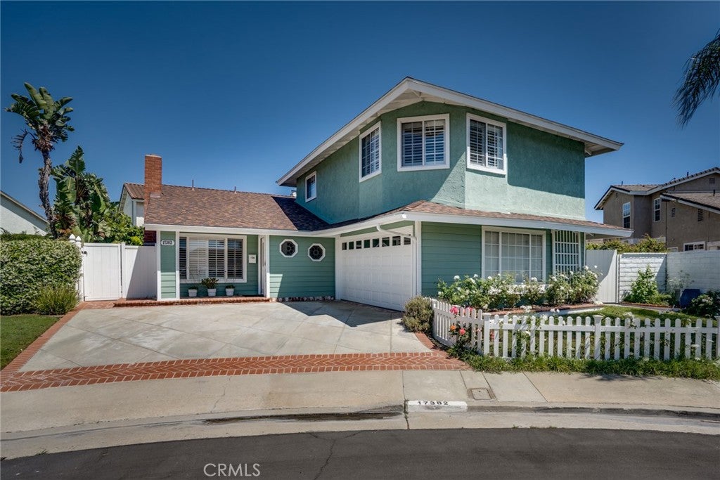 Huntington Beach, California, 92647, United States, 4 Bedrooms Bedrooms, ,3 BathroomsBathrooms,Residential,Active,2037145