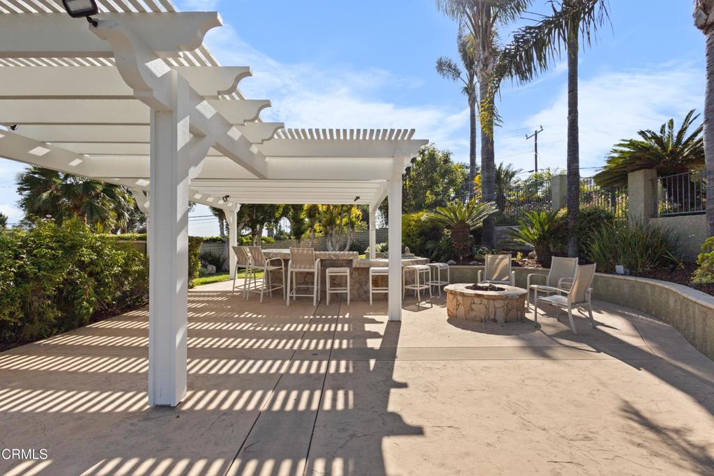 Camarillo, California, 93010, United States, 4 Bedrooms Bedrooms, ,4 BathroomsBathrooms,Residential,Active,1853635