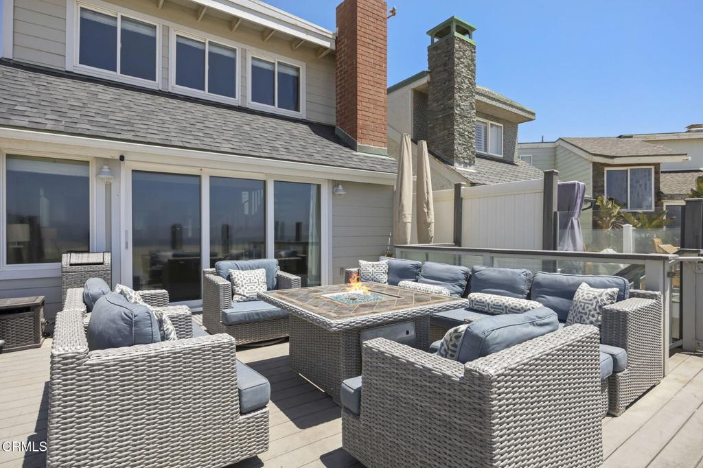 Oxnard, California, 93035, United States, 5 Bedrooms Bedrooms, ,3 BathroomsBathrooms,Residential,Active,1933720